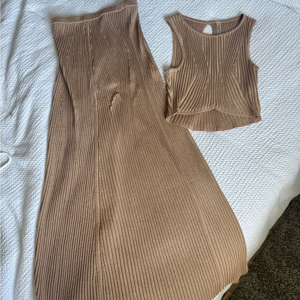 DEVON WINDSOR Skirt & Top Set